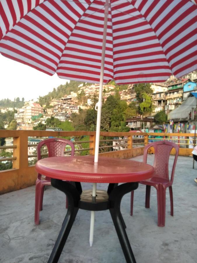 Lotus Homestay ดาร์จีลิง ภายนอก รูปภาพ
