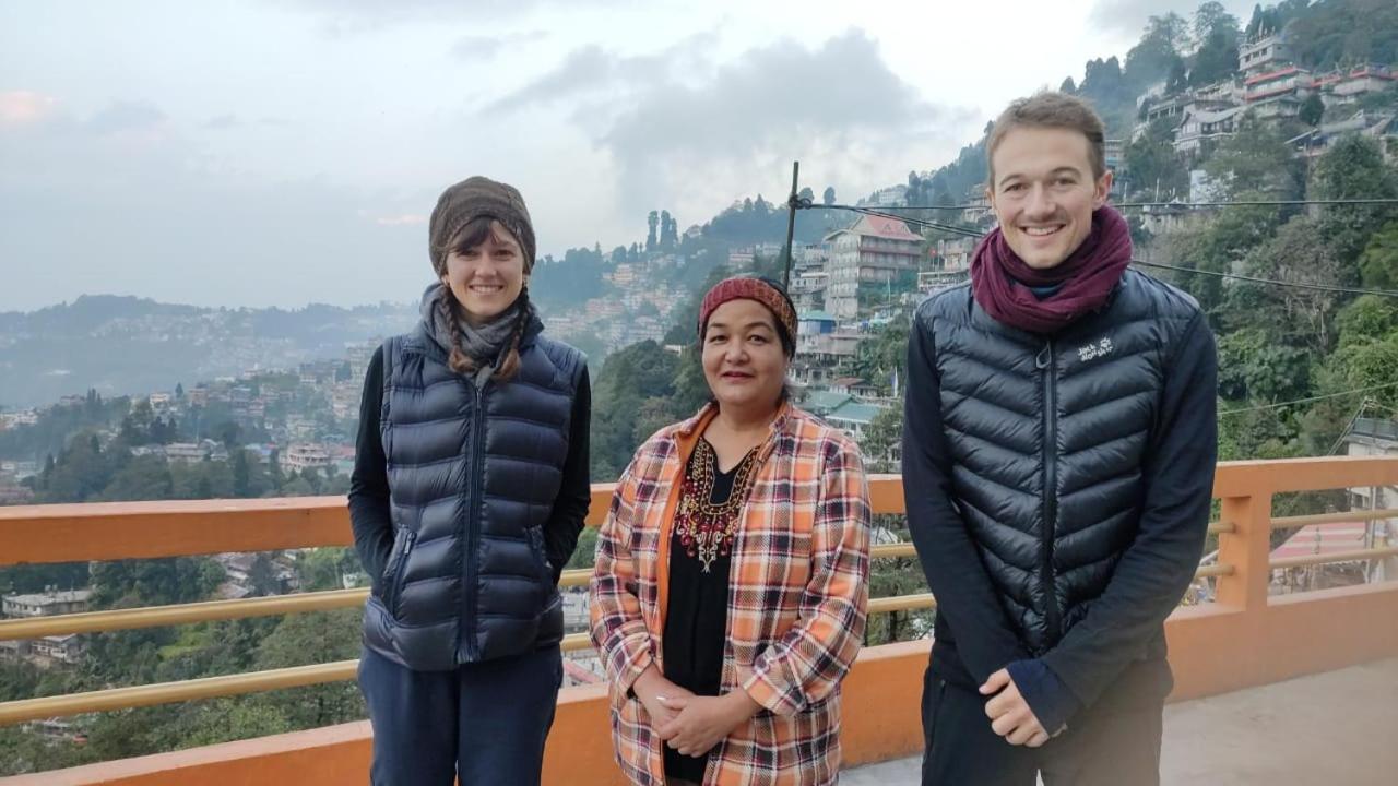 Lotus Homestay ดาร์จีลิง ภายนอก รูปภาพ